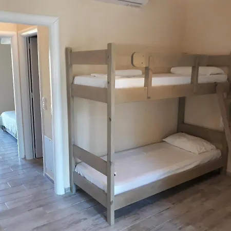 Nefeli Daire Vasiliki