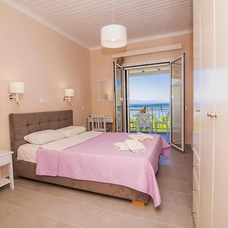 Nefeli アパート *