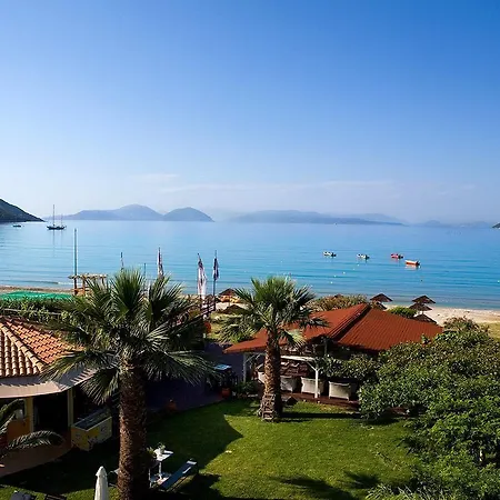 Nefeli アパート *